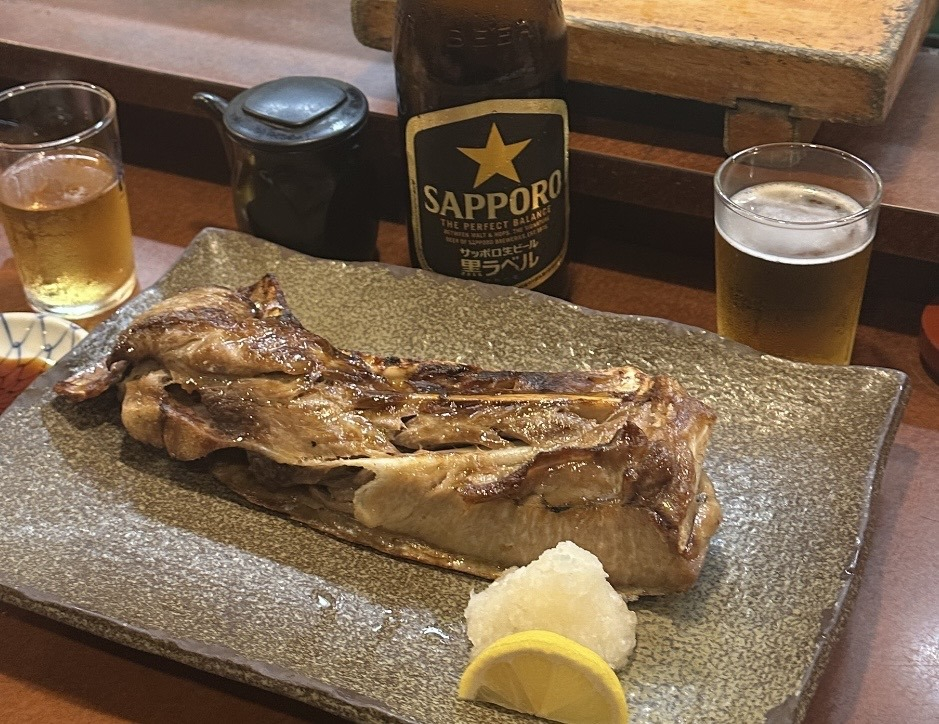 まぐろのカマ焼きで一杯やりました！
