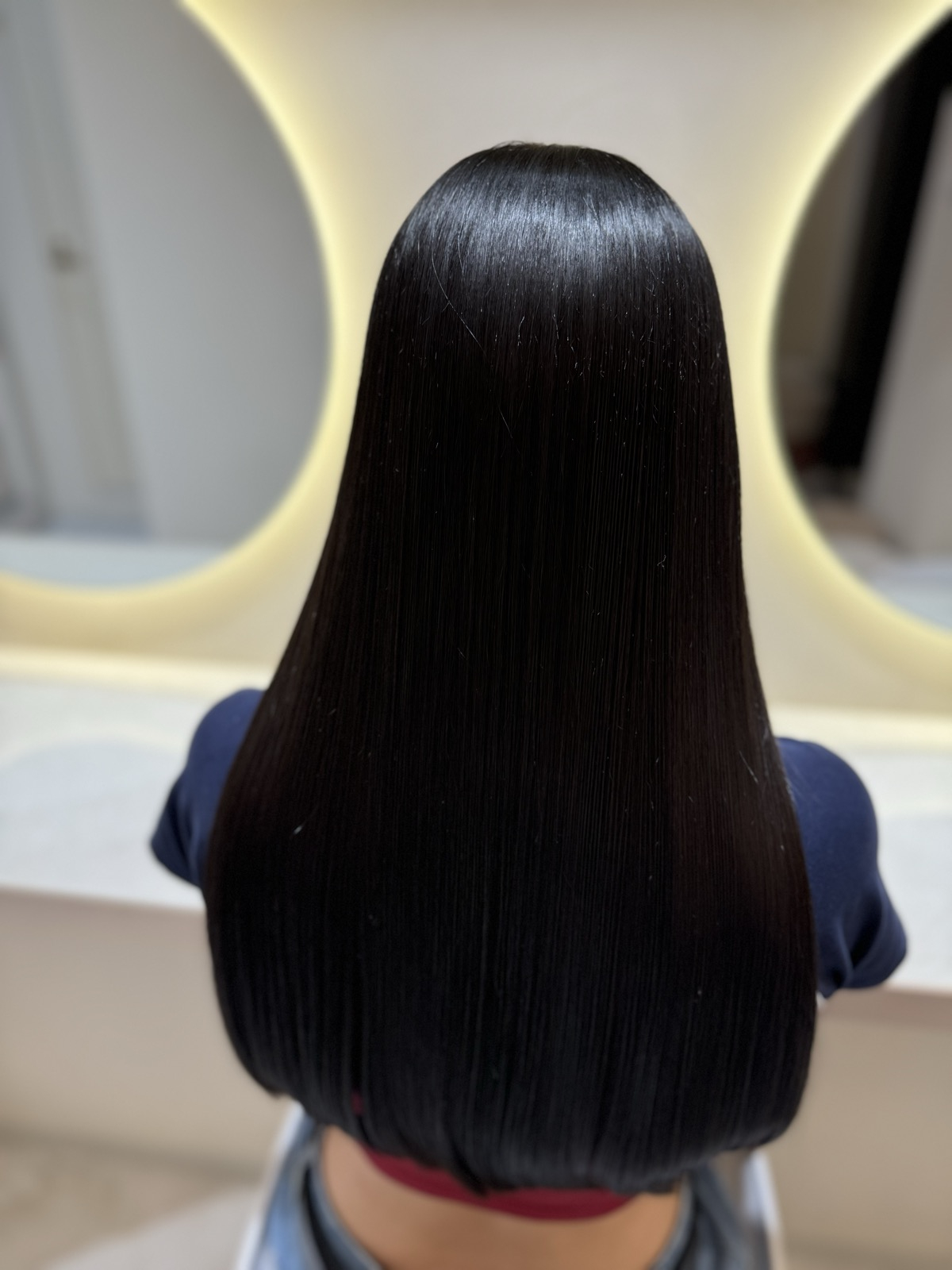 艶の出る黒髪ストレートロング